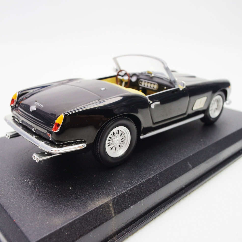 Original Die Cast Metal Ferrari 250GT California - Licenced Product, Original Blister Pack 1:43