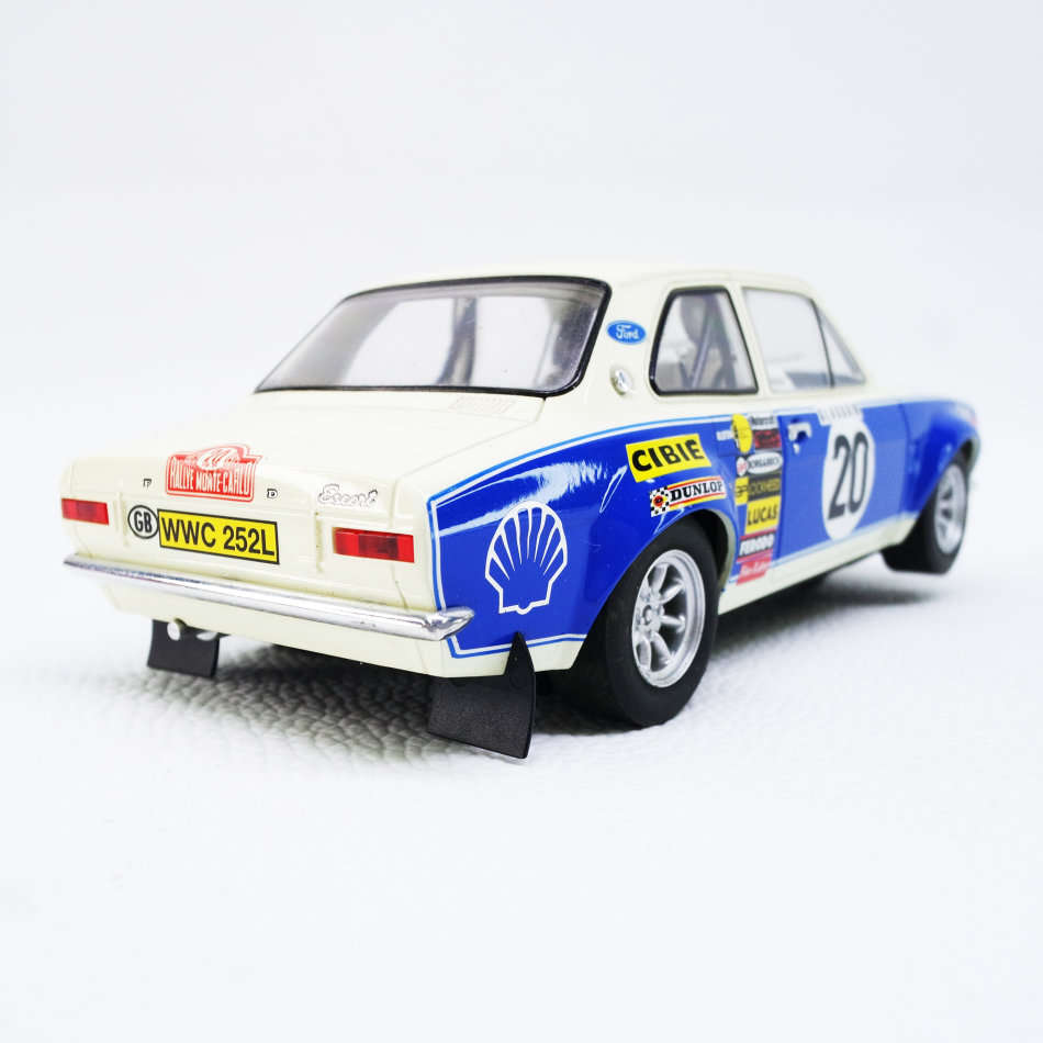 Original Die Cast Ford Escort RS 1600 Scale 1:32!!!