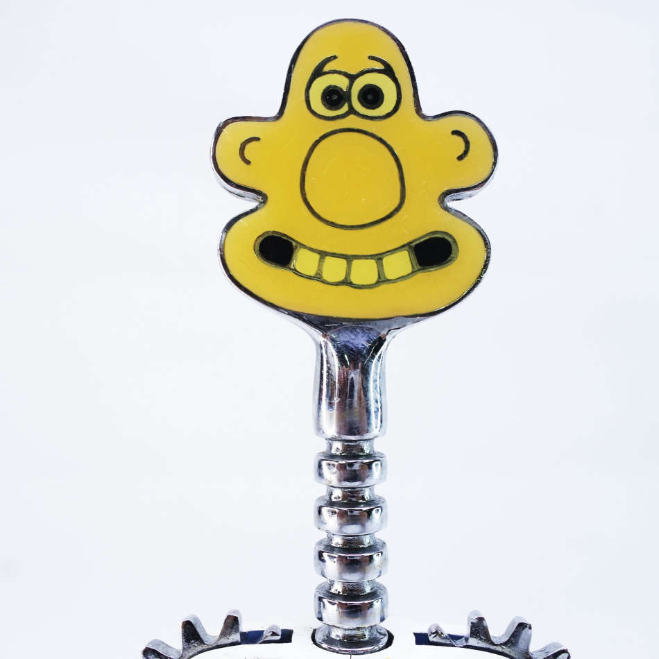 Fantastic!!! Original Vintage Wallace and Gromit Bottle Opener!!!