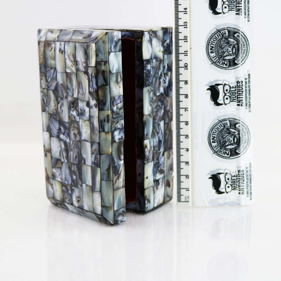 Fantastic!!! Highly Detailed Blue Mother of Pearl Inlay Trinket Box!!!