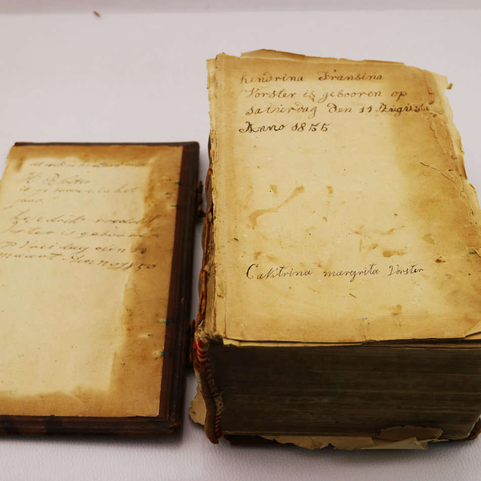 RARE!!! 1852 Leather Bound Dutch Bible!!!