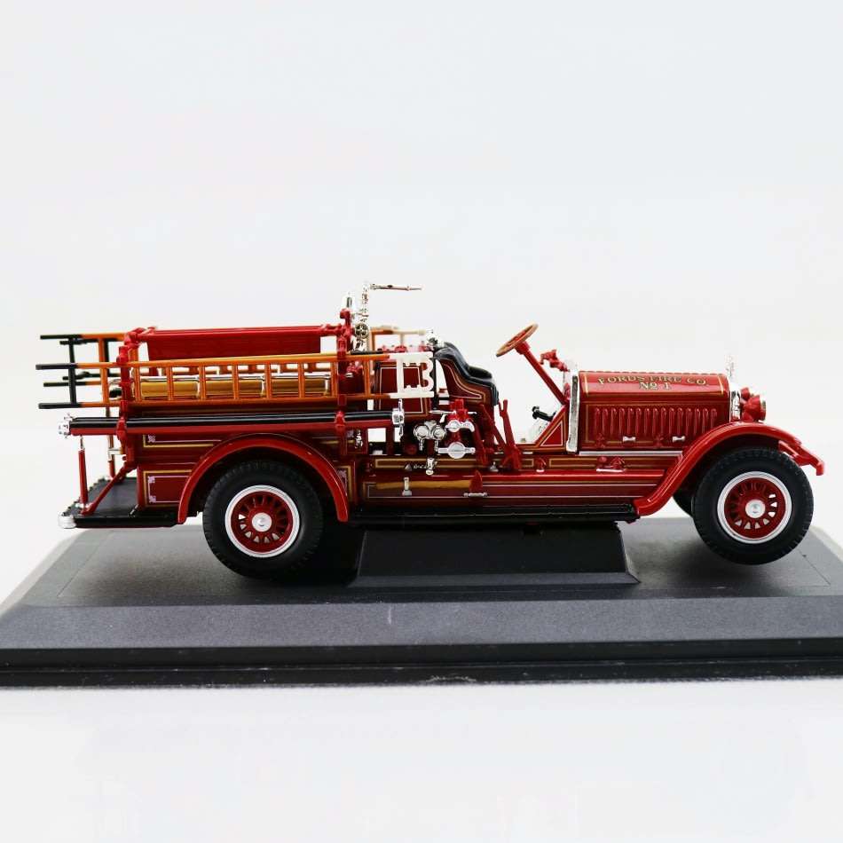 Highly Detailed Die Cast Metal 1924 Stutz Model C Fire Engine (Boxed)