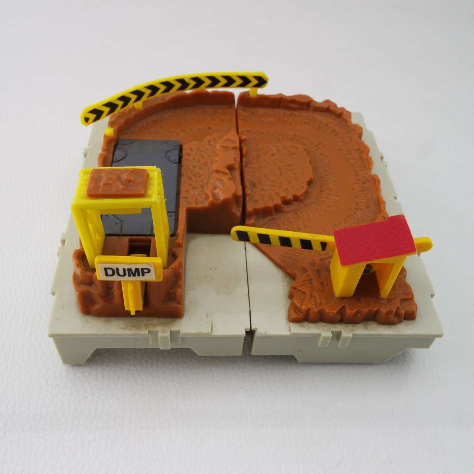 Original 1980's Micromachines Travel City Fold Up Dumping Yard Play Set!!!