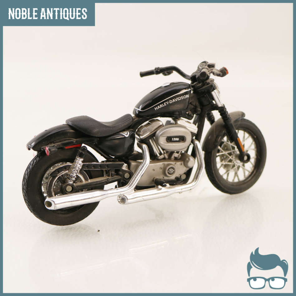 Harley Davidson Detailed Die Cast Motorcycle Model!!!