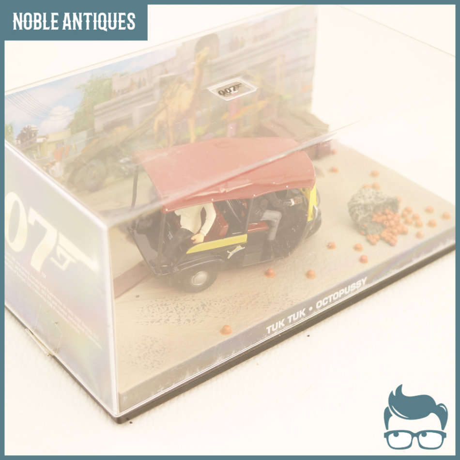 James Bond Detailed Acrylic Boxed Die Cast Metal TUK TUK!!!
