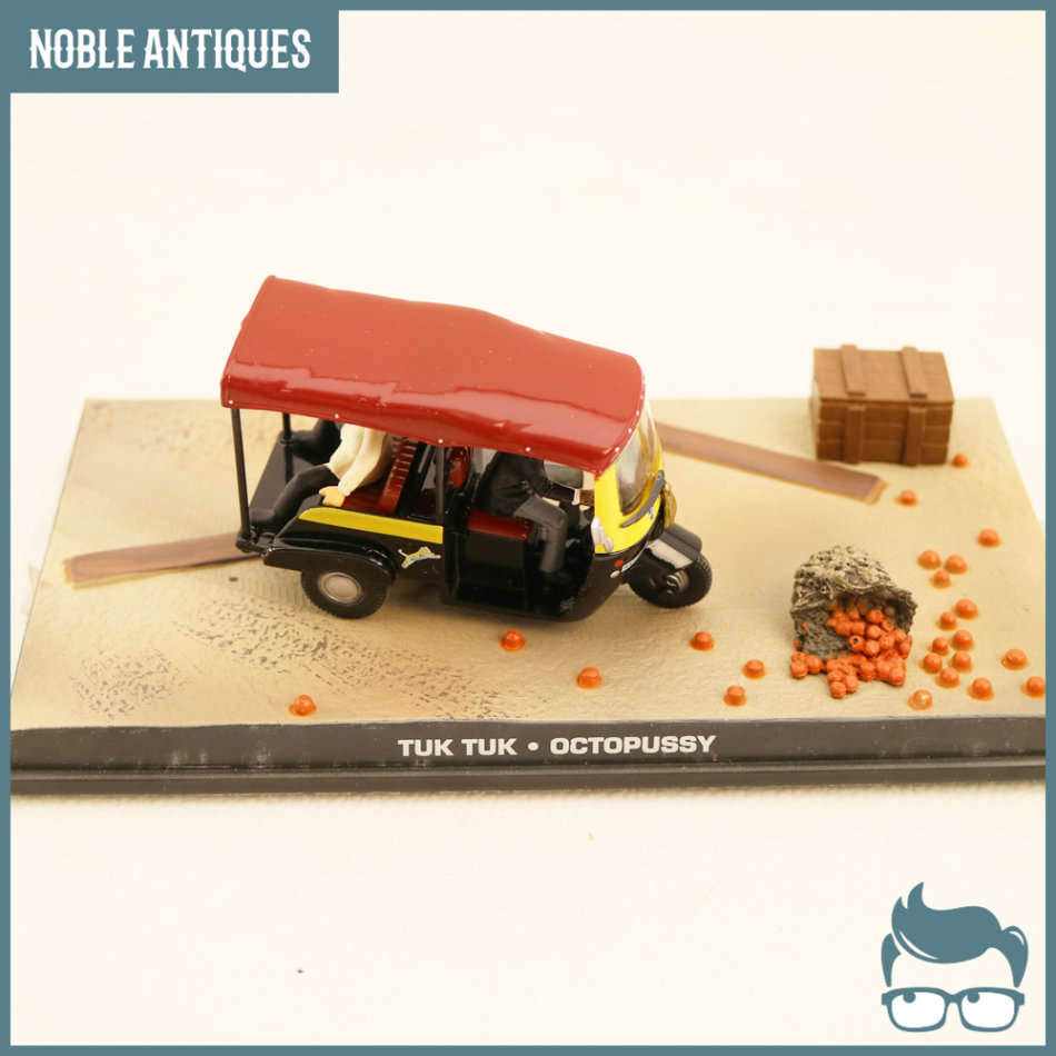 James Bond Detailed Acrylic Boxed Die Cast Metal TUK TUK!!!