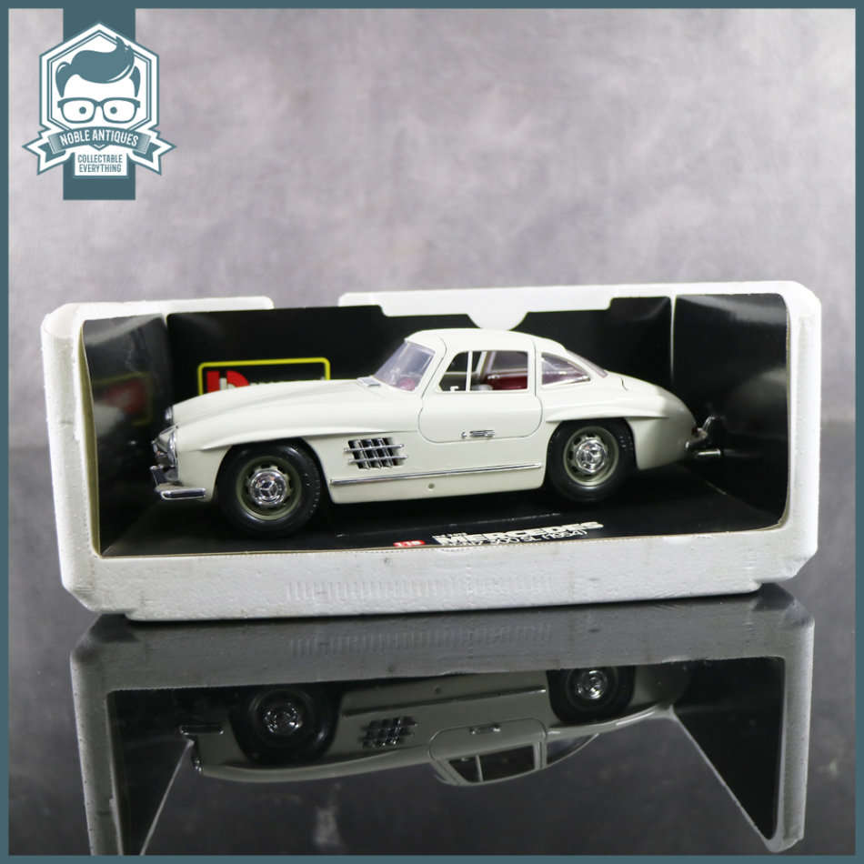 Boxed Die Cast Metal 1954 Mercedes Benz 300SL Scale 1:18!!!