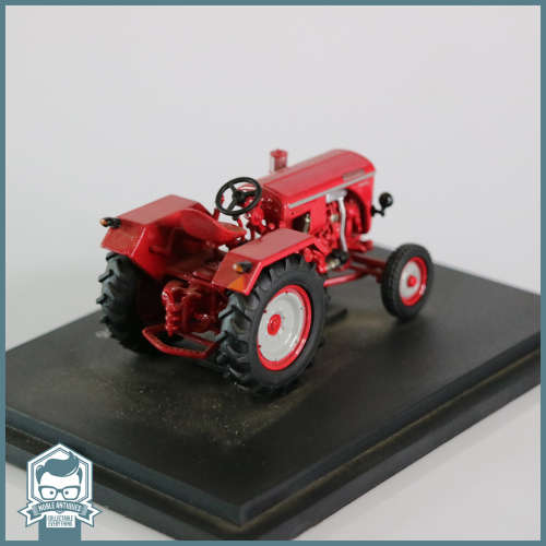 Die Cast Metal 1956 Champion Elan Tractor Scale 1:43!!!