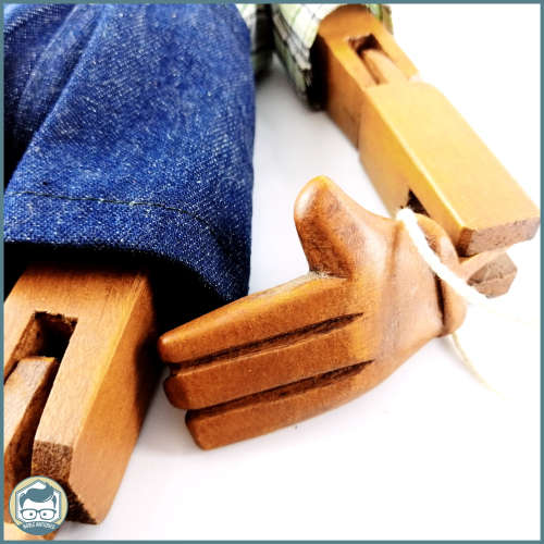 Detailed Hand Carved Articulated Wood Pinocchio Puppet!!! 40cm Tall