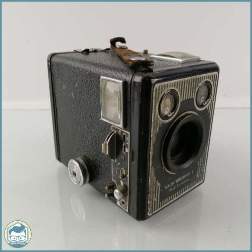 Rare!!! Vintage Kodak Brownie Six-20 Box Camera!!!