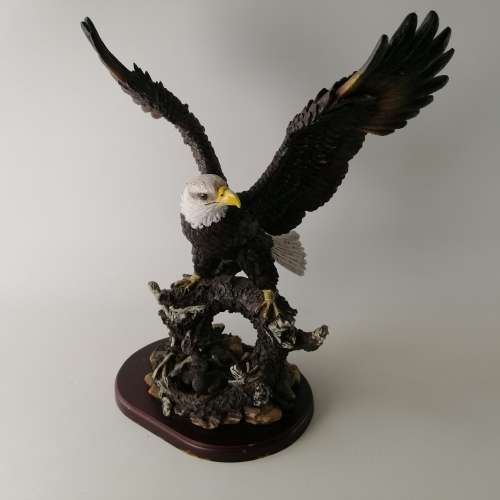 Fantastic!!! Large Detailed Nesting American Eagle Statue!!!