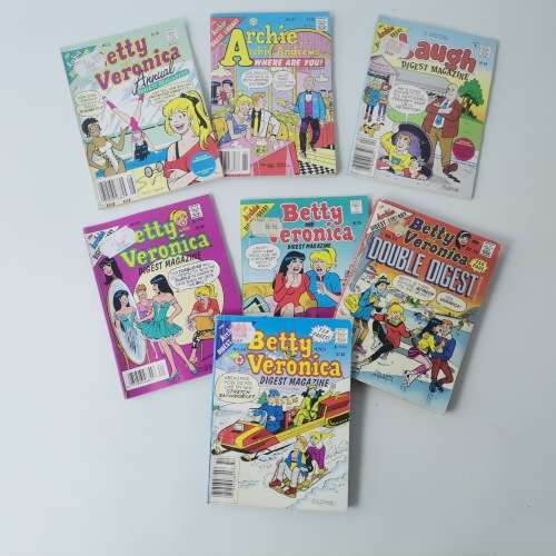 Vintage Mini Archie and Betty Comic Collection!!! Bid For All!!!