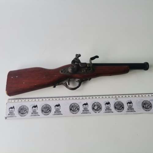 Decorative Wood and Metal Flintlock Display Rifle!!