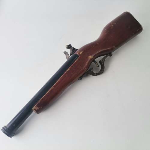 Decorative Wood and Metal Flintlock Display Rifle!!