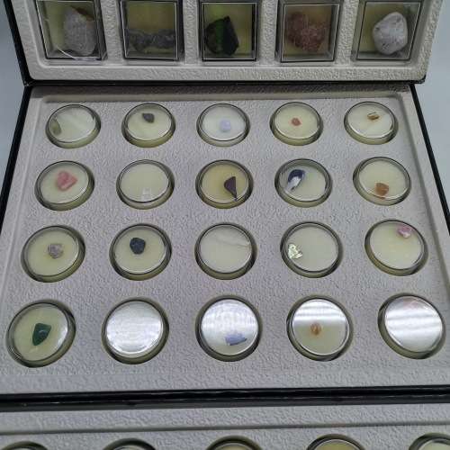 Large Boxed Collection Of Polished Gemstones and Rock - Bid for all!!!