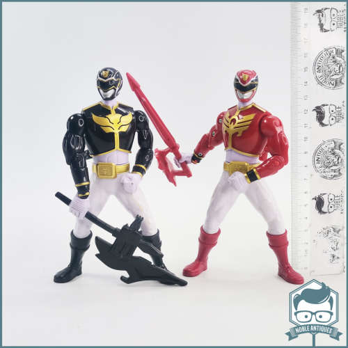 Original Bandai Dueling Power Rangers Figurines!!!