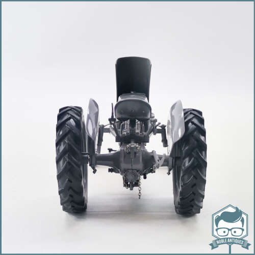Large Die Cast Metal Ferguson TF-20 Scale 1:16 Tractor!!!