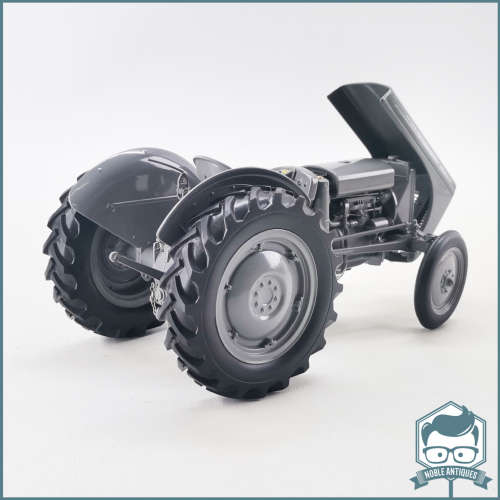 Large Die Cast Metal Ferguson TF-20 Scale 1:16 Tractor!!!