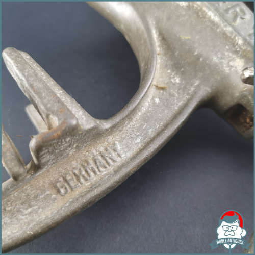 Original 1950`s Cast Iron German Jupiter 11 Table Mount Meat Mincer!!!