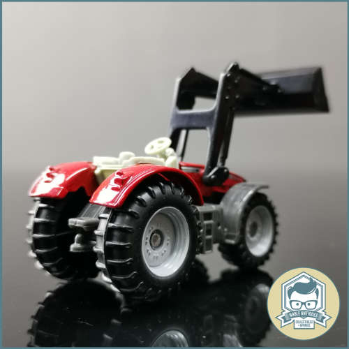 Die Cast Metal Massey Ferguson Tractor with frontloader!!!