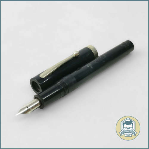 Vintage SHEAFFER Black Fountain Pen With Italic F Nib