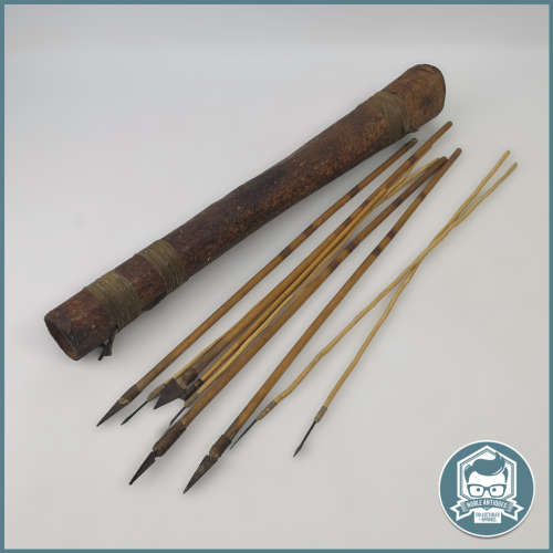 Original Bushman QUIVER WITH ARROWS !!!