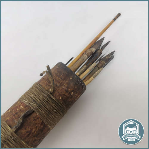 Original Bushman QUIVER WITH ARROWS !!!
