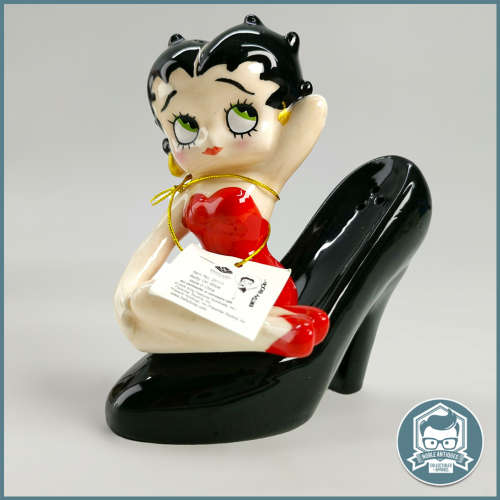 RARE!!! Vintage Boxed Betty Boop Salt and Pepper Shaker!!!