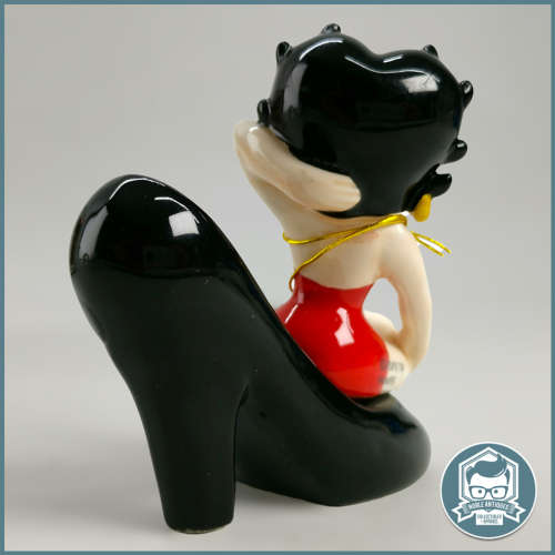 RARE!!! Vintage Boxed Betty Boop Salt and Pepper Shaker!!!