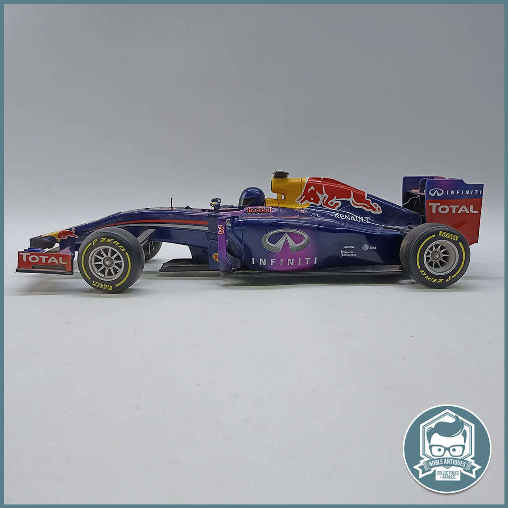 Maisto Infiniti Red Bull Racing RB9 F1 Model Car 38cm Long!!!