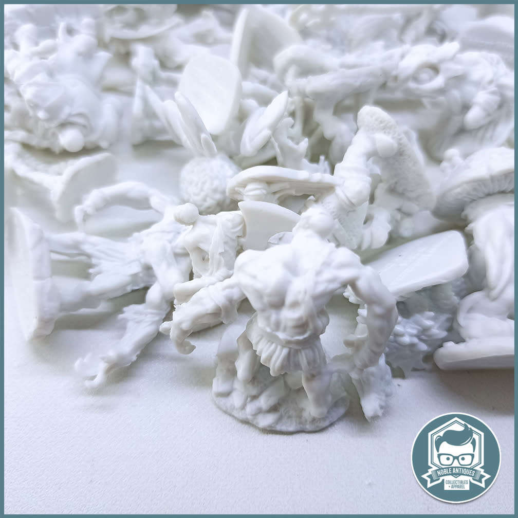 MASSIVE Original REAPER Miniatures Figurine Collection - Unpainted, Bid For All!!!