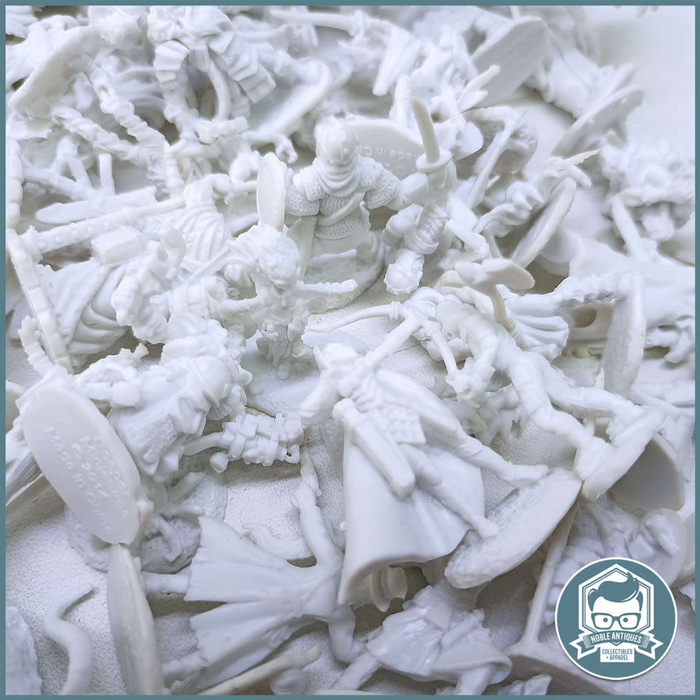 MASSIVE Original REAPER Miniatures Figurine Collection - Unpainted, Bid For All!!!