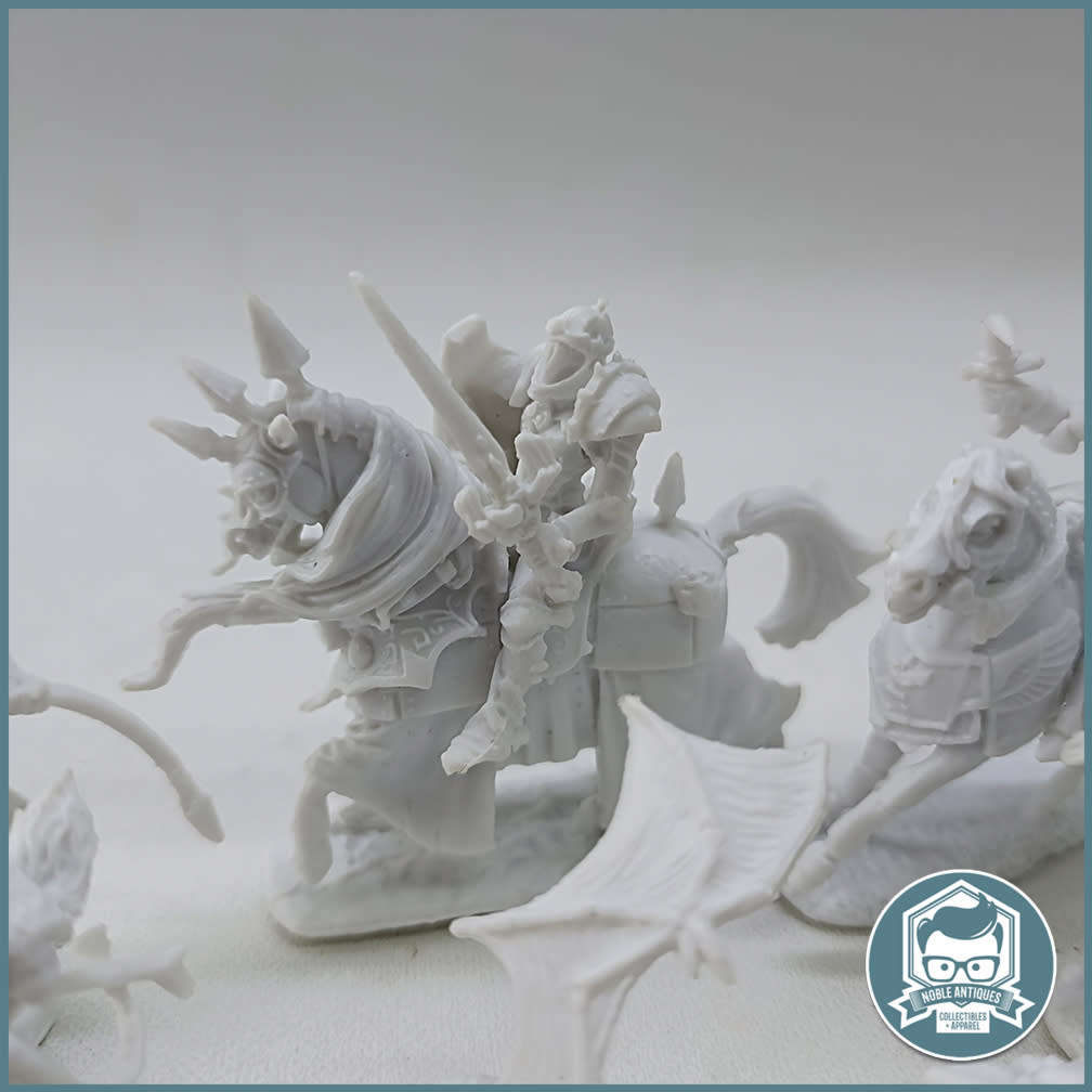 MASSIVE Original REAPER Miniatures Figurine Collection - Unpainted, Bid For All!!!