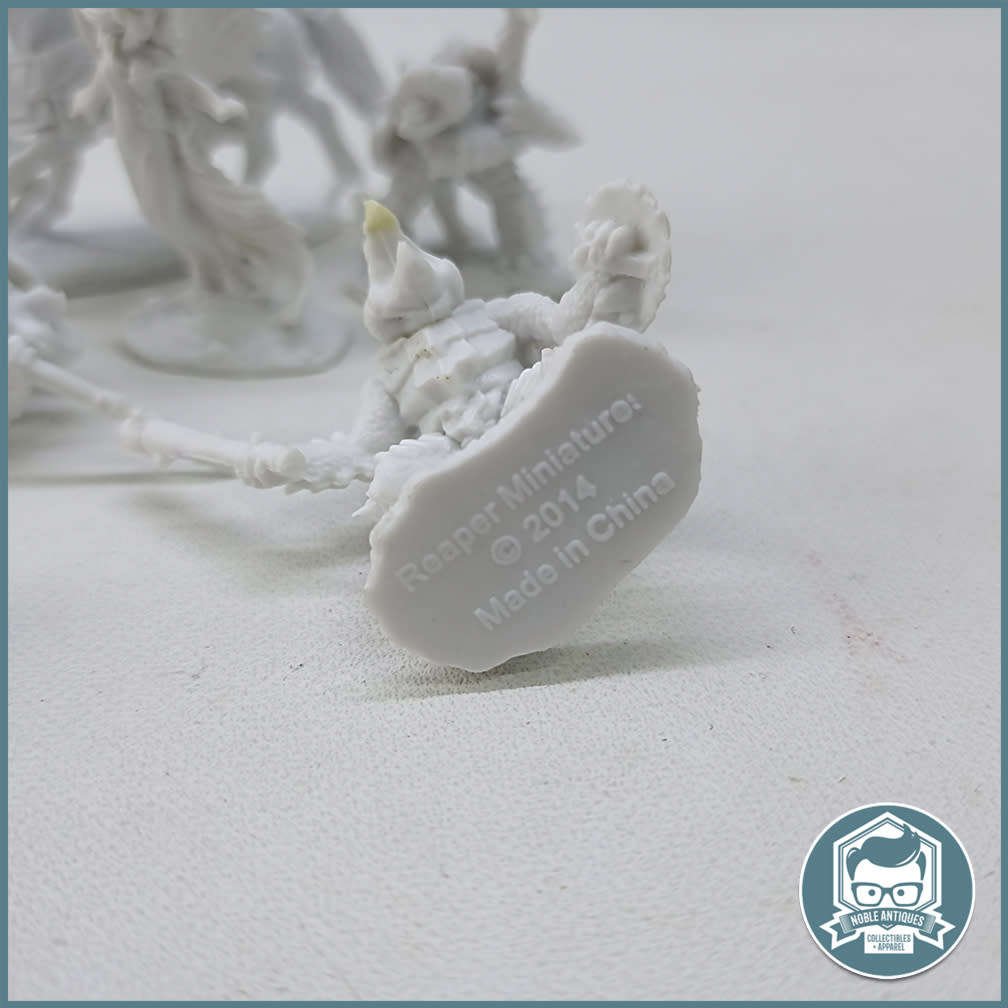 MASSIVE Original REAPER Miniatures Figurine Collection - Unpainted, Bid For All!!!