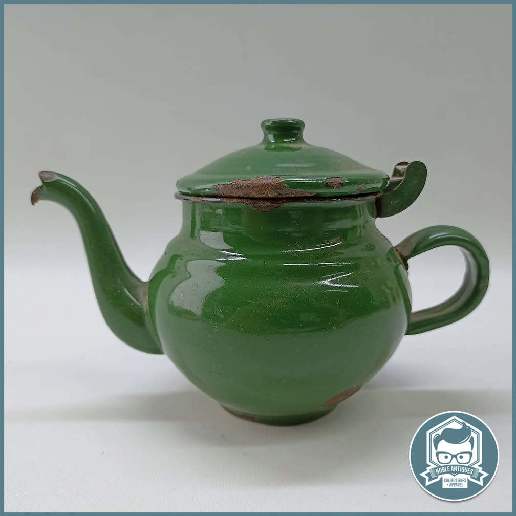 Small Vintage Green Enamelware Teapot!!!