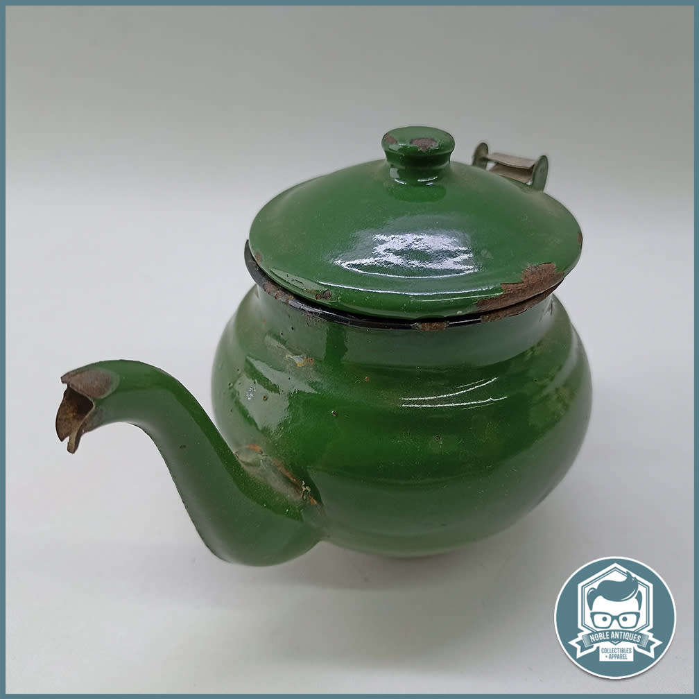 Small Vintage Green Enamelware Teapot!!!