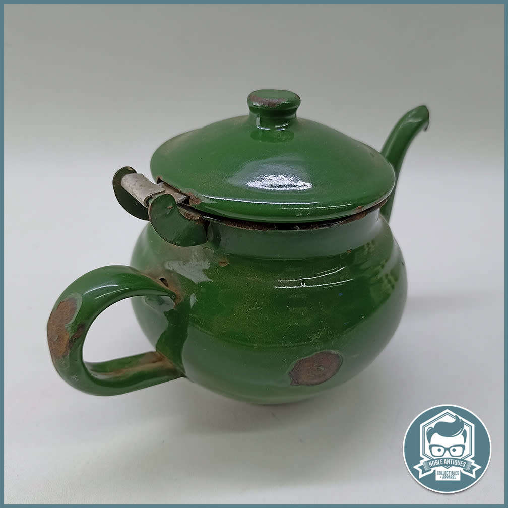 Small Vintage Green Enamelware Teapot!!!