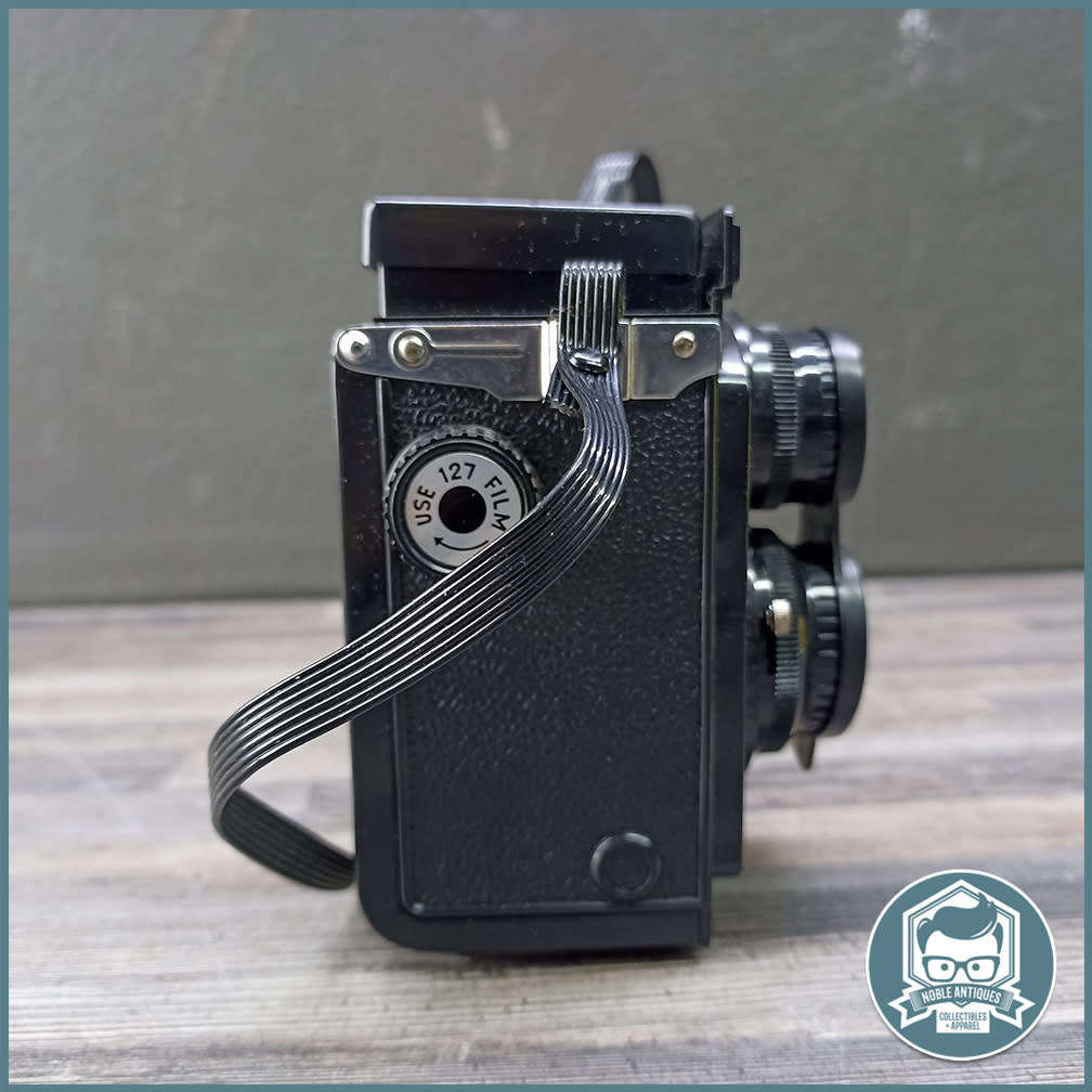 Vintage Plastic BEDFORDFLEX DOUBLE-LENS REFLEX CAMERA - circa 1960's!!!