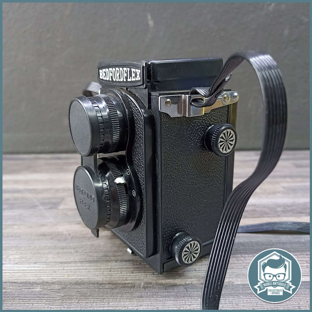 Vintage Plastic BEDFORDFLEX DOUBLE-LENS REFLEX CAMERA - circa 1960's!!!