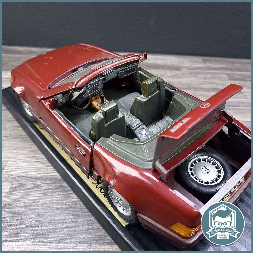 Scale 1:18 Die Cast Metal Maisto Mercedes-Benz 500SL (1989) - Parts or Display!!!
