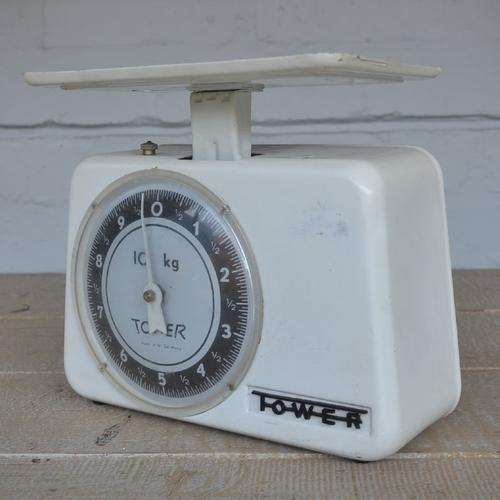 Vintage White Tower Scale