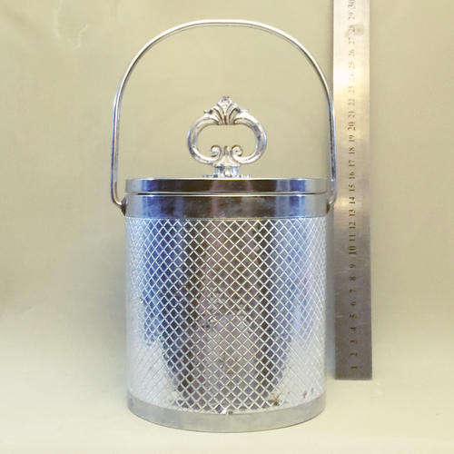 RETRO CHROME ICE BUCKET