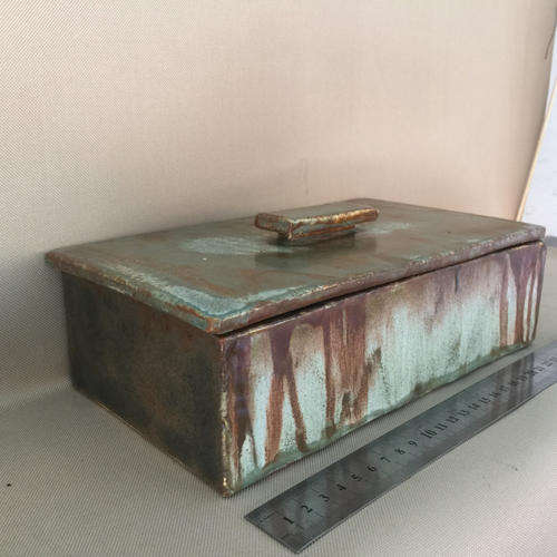 GLAZED STONEWARE JEWELRY BOX