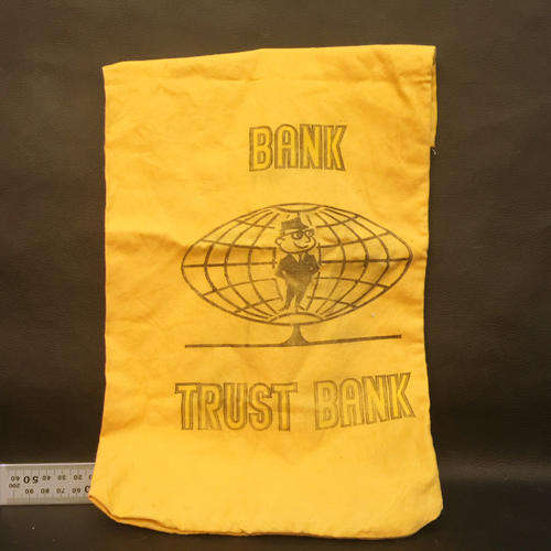 SUPER RARE Vintage Trust Bank, Bank Bag