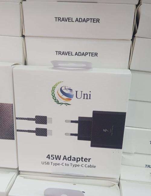 Type c fast charge travel adapter