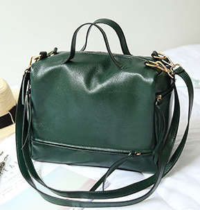 PU leather motorcycle bag. Dark green color. Stock in ZA.