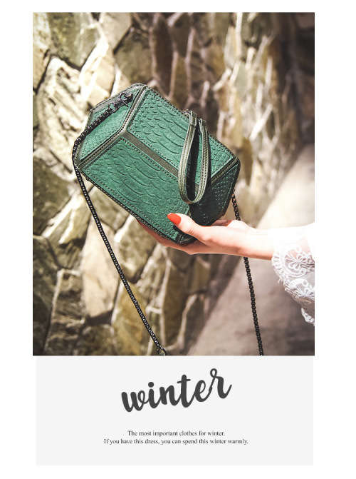 Crocodile pattern small fashion shoulder chain handbag, also can be a clutch. White color