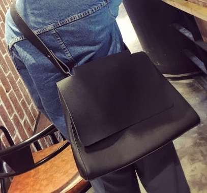 Clearance! Litchi pattern big capacity lady bag. 3 colors can choose.