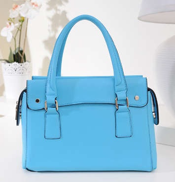 Last Clearance! Bulk order 3 bags minimum. R99 per one, normal price is between R130-R250.