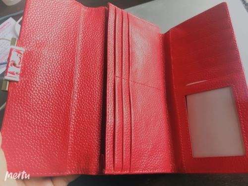 Ladies purse, shinning crocodile pattern. Rose red color